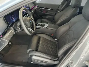 520 dxDrive M-SPORT PANO ACC AHK Standhzg HARMAN