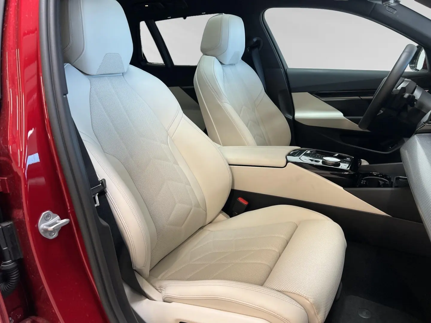 520d xDrive Touring M Sport|AHK|Pano|Harman/Kard