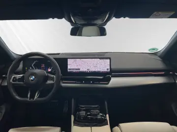 520d xDrive Touring M Sport|AHK|Pano|Harman/Kard
