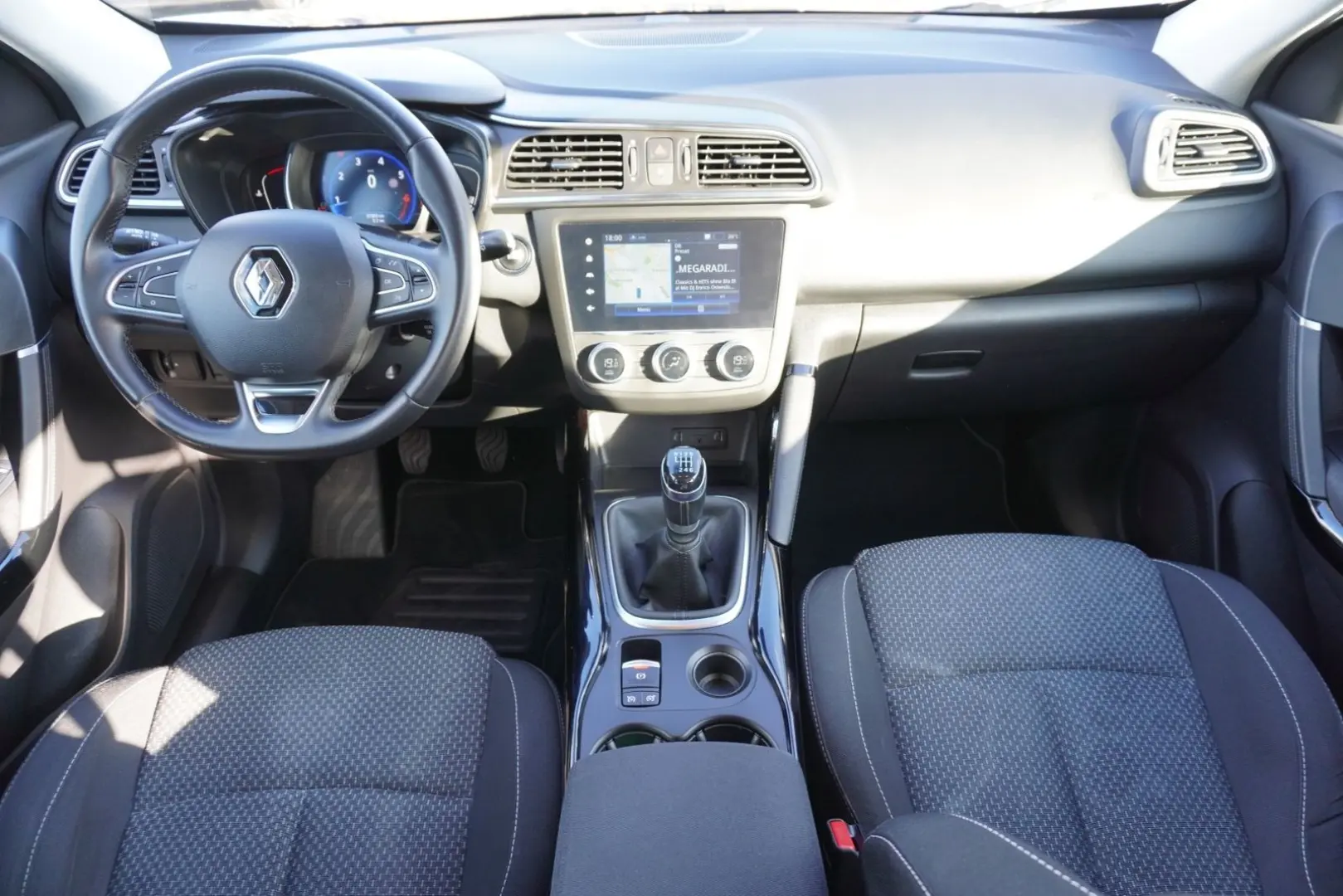Kadjar 1.3 TCe 140 Business Navi Sitzheizung PDC