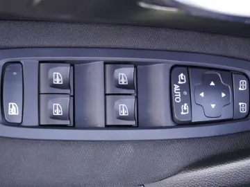 Kadjar 1.3 TCe 140 Business Navi Sitzheizung PDC
