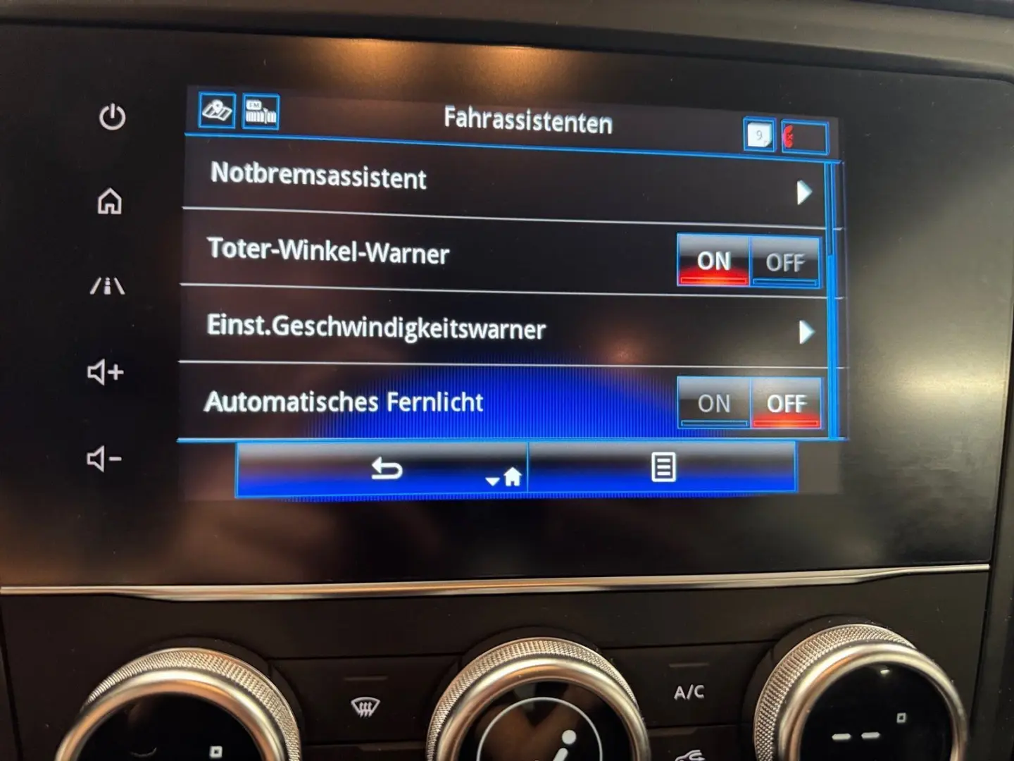Kadjar 1.3 TCe 140 Limited*Navi*PDC*Sitzheizung*