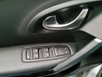 Kadjar 1.5 BLUE dCi Limited T-Leder Navi RFK Shz