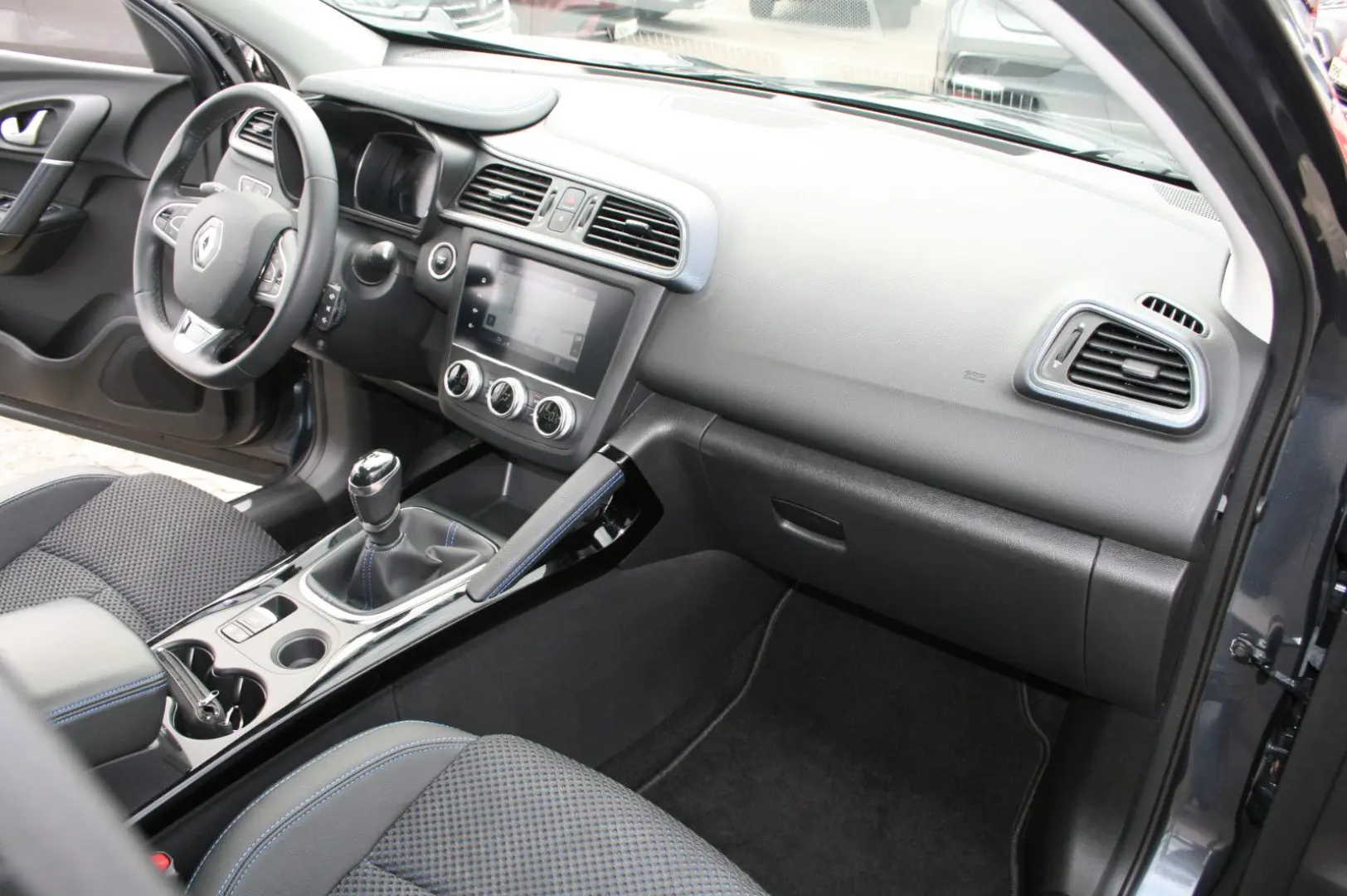 Kadjar Limited Deluxe TCe 140 mit Navi!