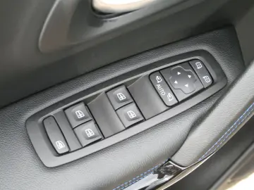 Kadjar Limited Deluxe TCe 140 mit Navi!