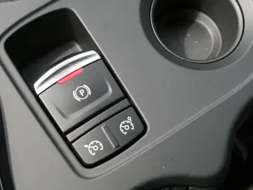 Kadjar Limited Deluxe TCe 140 mit Navi!
