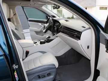Milanne Auto Trade - TVA Inclus - Full Serice - Fara Daune