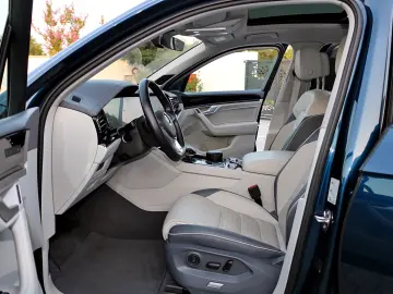 Milanne Auto Trade - TVA Inclus - Full Serice - Fara Daune