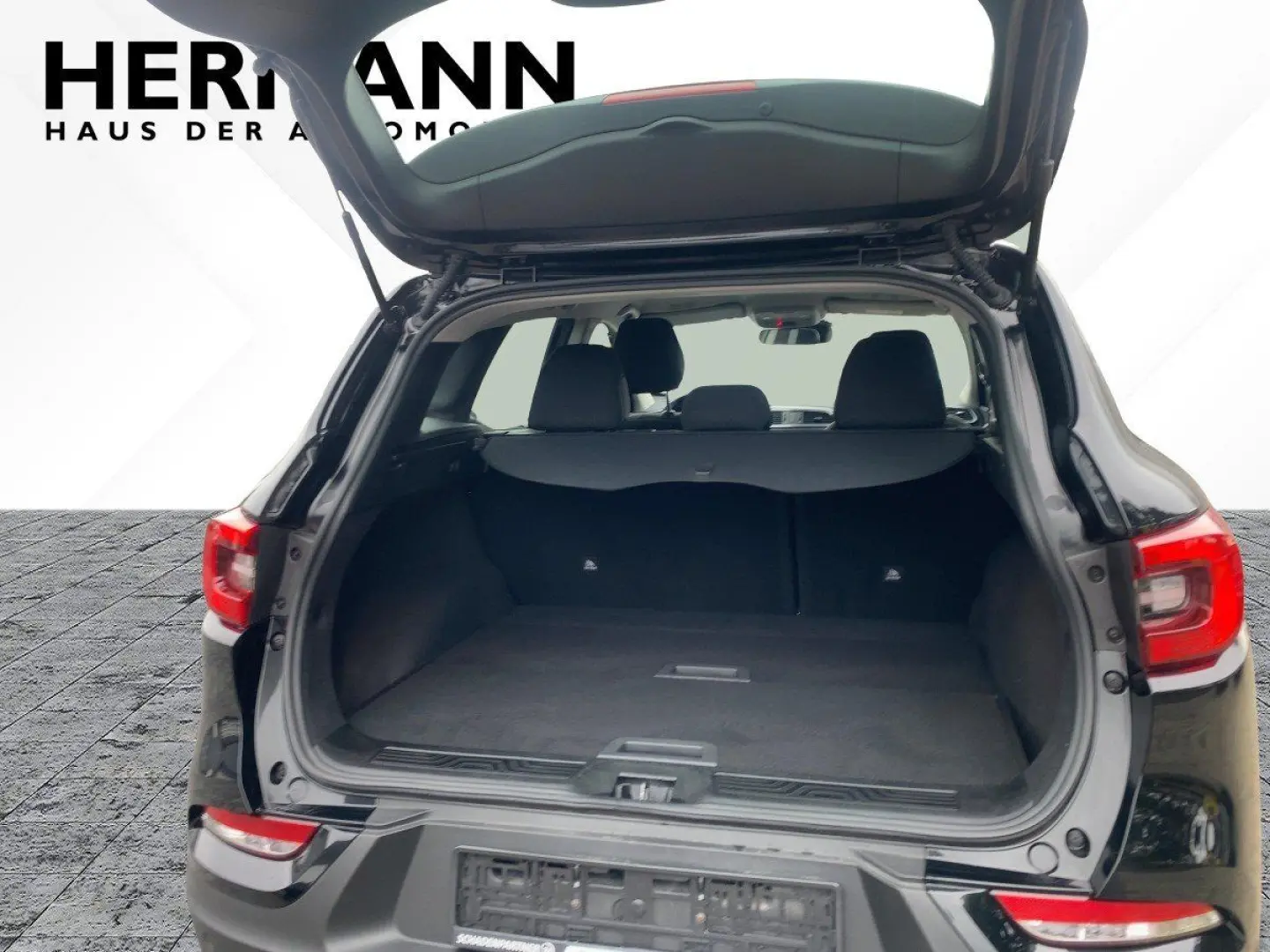 Kadjar 1.3 TCe 140 GPF Business Edition LED*AUT