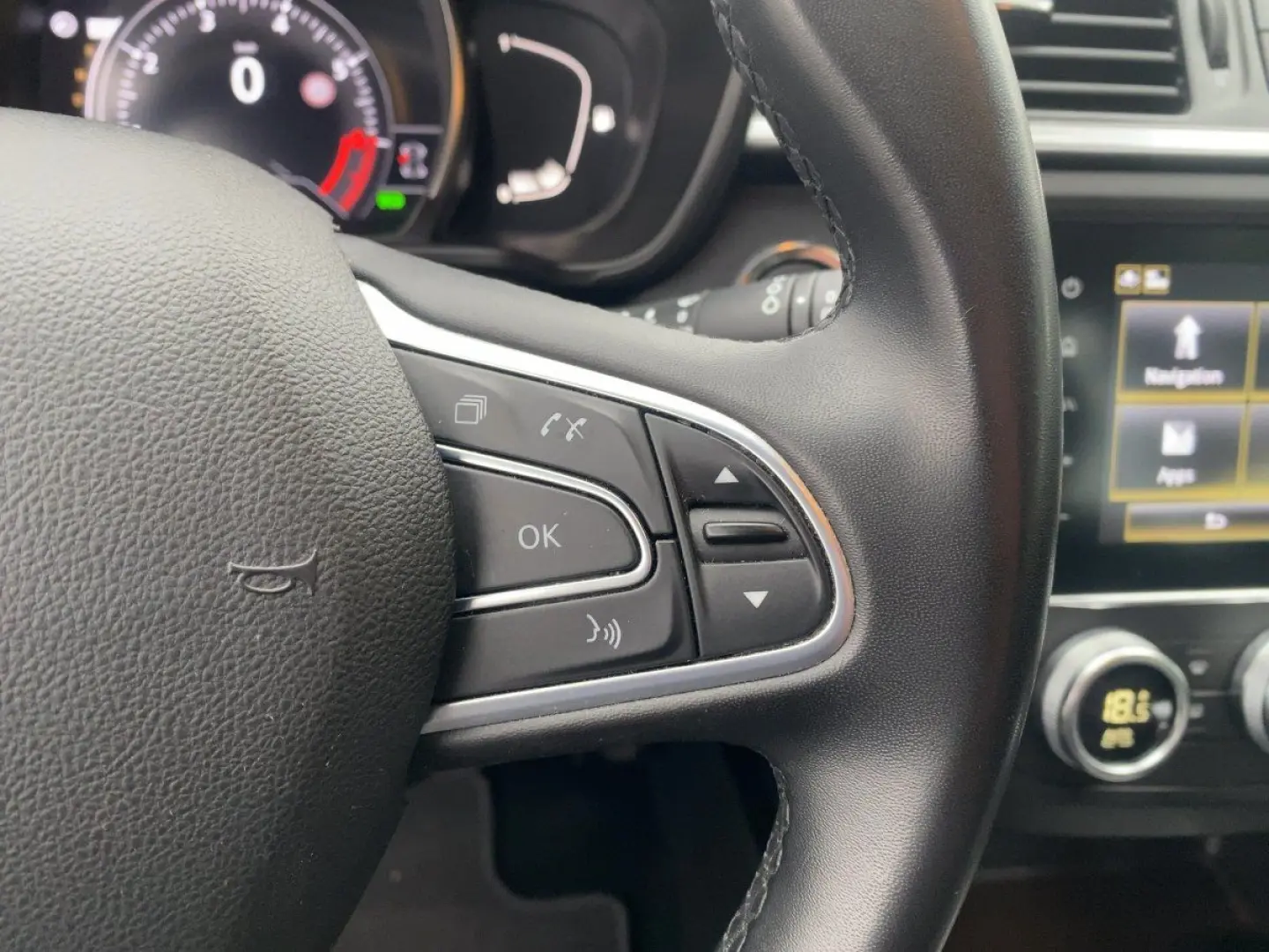 Kadjar 1.3 TCe 140 GPF Business Edition LED*AUT