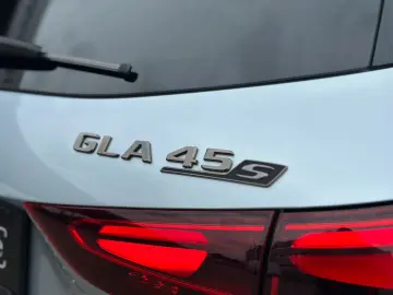 Mercedes-Benz GLA 45 S 4M+PremiumPlus+