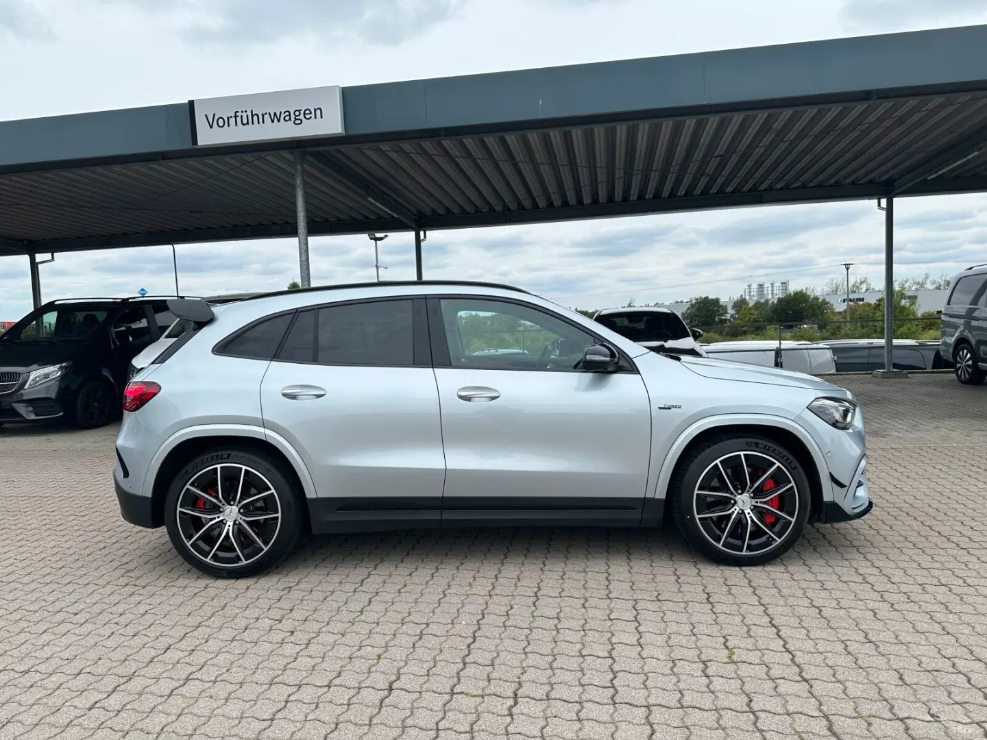 Mercedes-Benz GLA 45 S 4M+PremiumPlus+