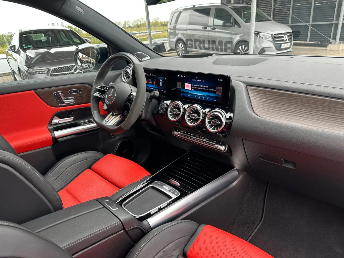 Mercedes-Benz GLA 45 S 4M+PremiumPlus+