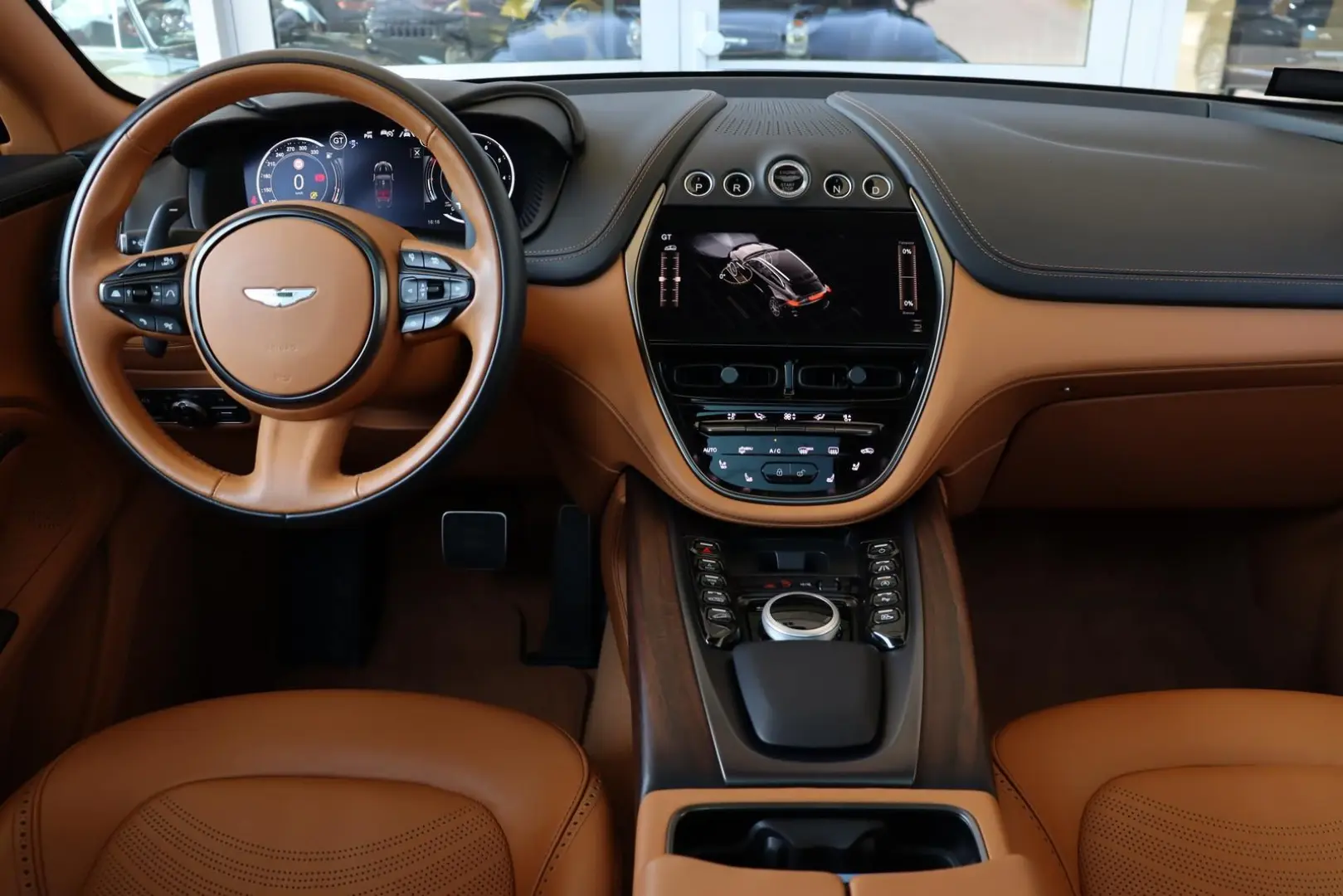 Aston Martin DBX