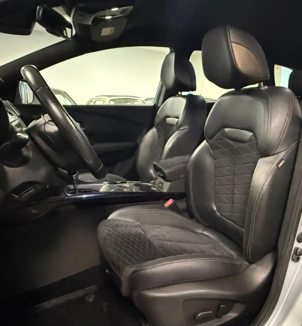 Kadjar TCe 140 EDC Black Edition Leder*NAVi*LED*