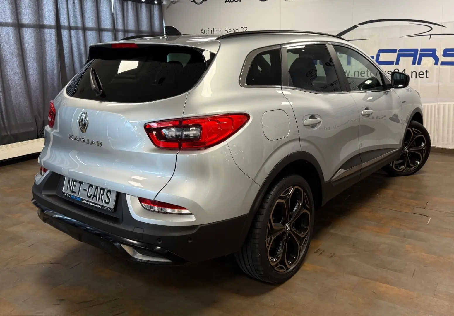 Kadjar TCe 140 EDC Black Edition Leder*NAVi*LED*
