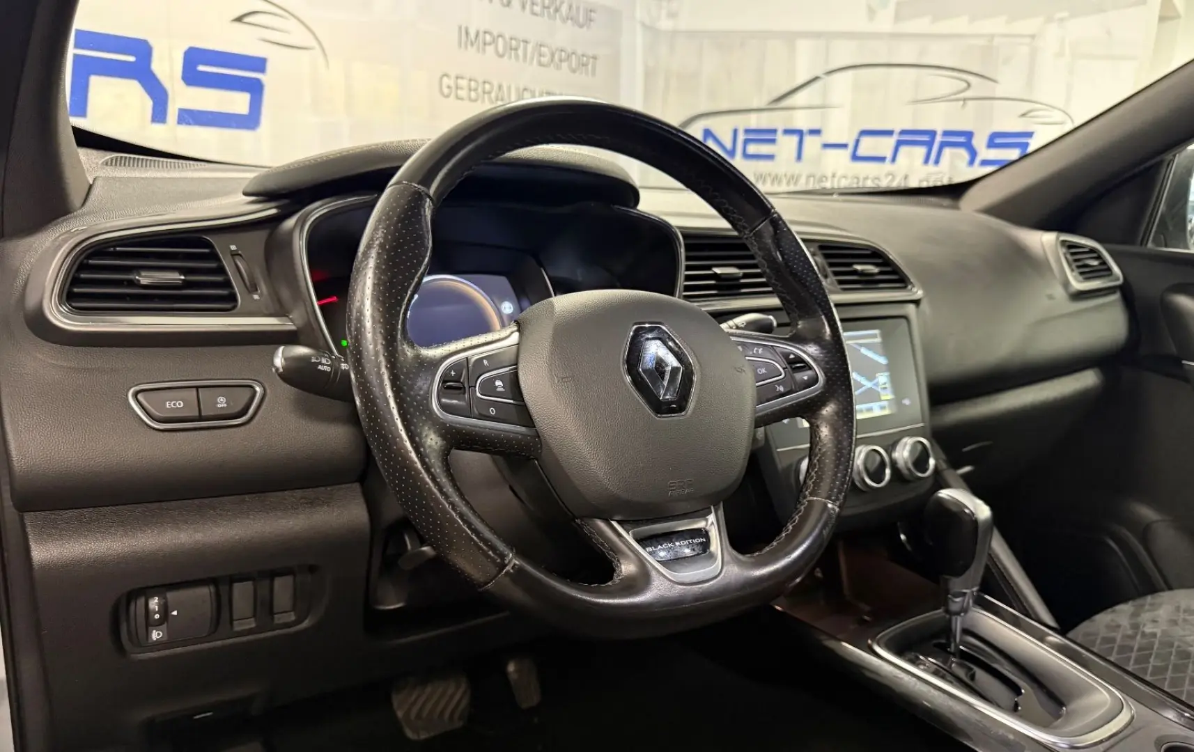 Kadjar TCe 140 EDC Black Edition Leder*NAVi*LED*