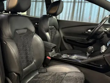 Kadjar TCe 140 EDC Black Edition Leder*NAVi*LED*