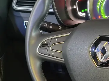 Kadjar*XENON*PDC*ALU*NAVI*AUTOMATIK*