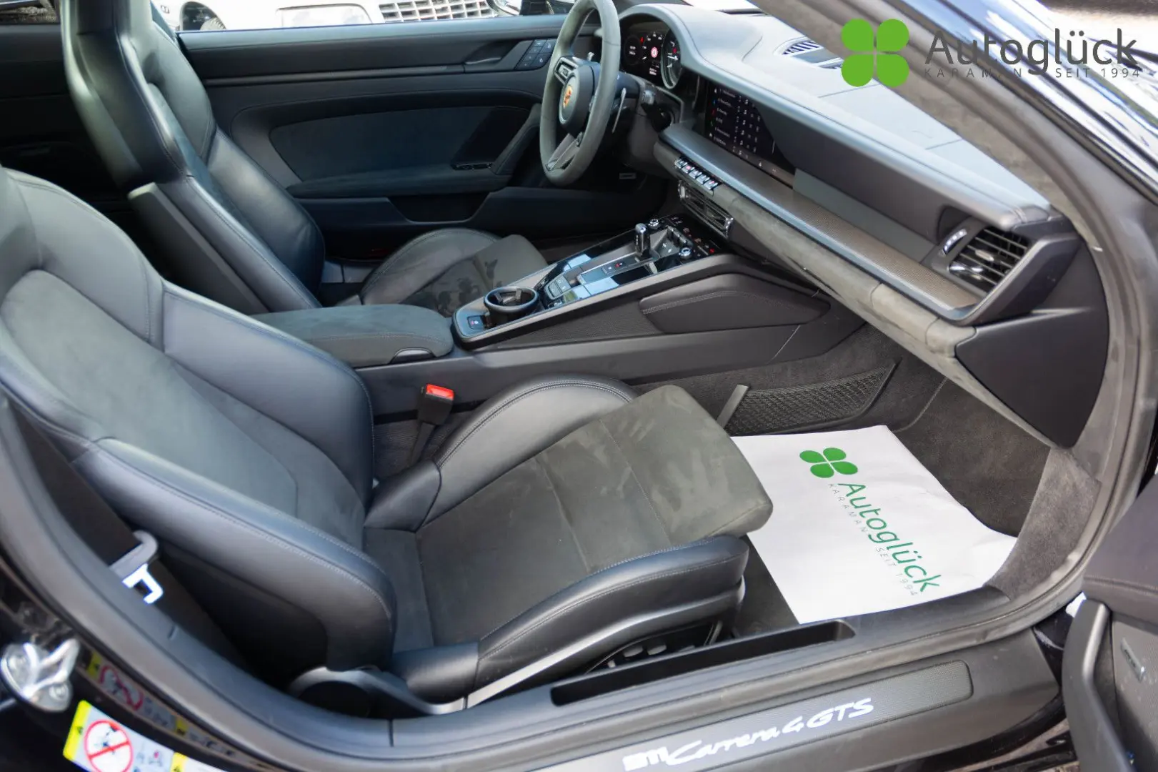 911 Carrera 4 GTS *LIFT*SUNROOF*