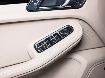Porsche Macan S Panorama, BOSE