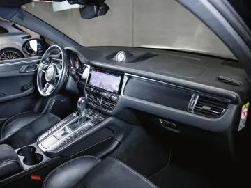 Porsche Macan GTS Panorama Sport Chrono BOSE