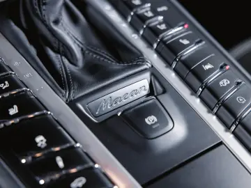 Porsche Macan GTS Panorama Sport Chrono BOSE