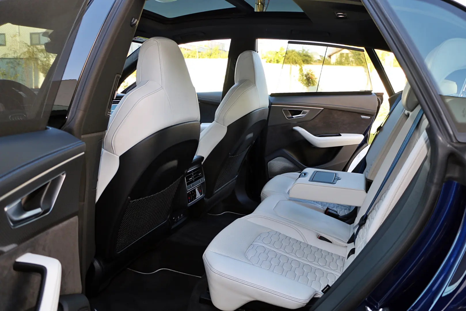 Milanne Auto Trade - TVA Inclus - HYBRID - Fara Daune