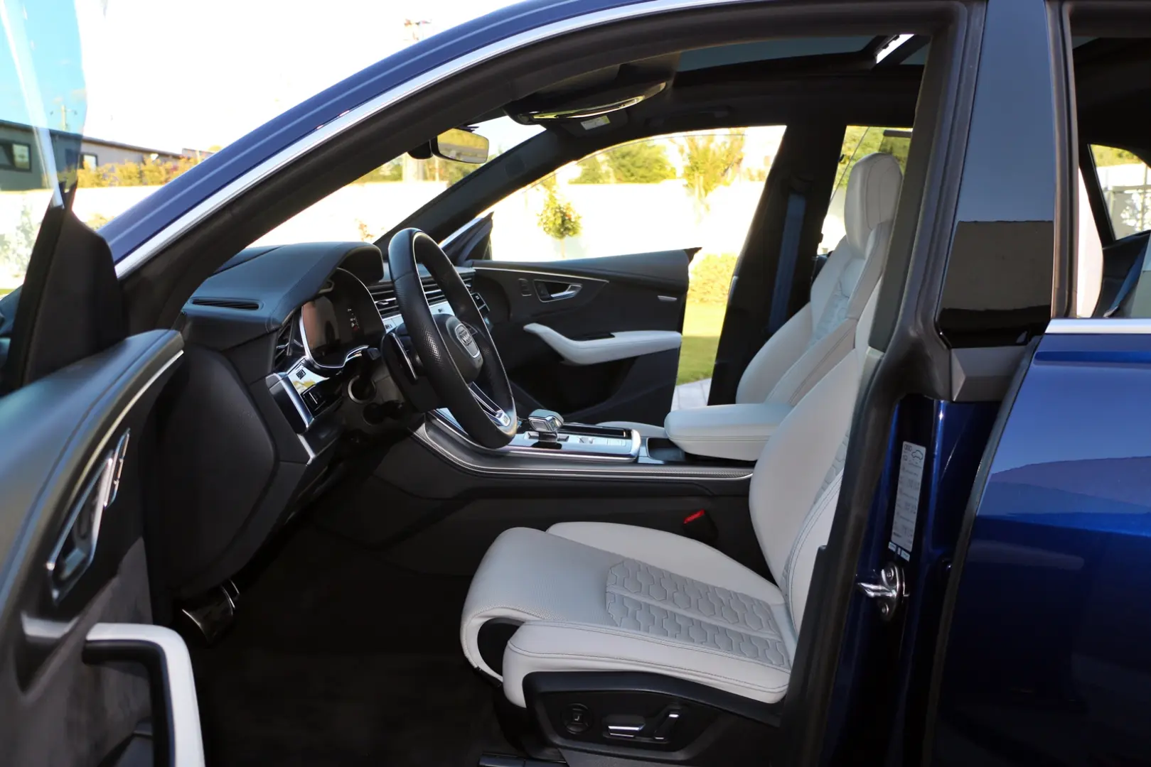 Milanne Auto Trade - TVA Inclus - HYBRID - Fara Daune