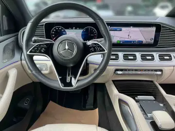 Mercedes-Benz GLE 350 de 4M Coupé AMG+Distr+Pano+Burmester