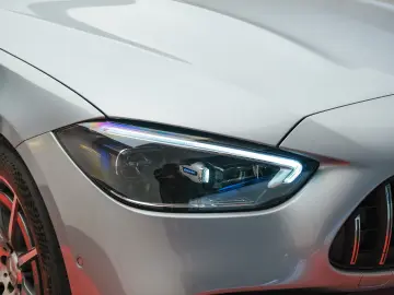 MERCEDES BENZ C43 AMG