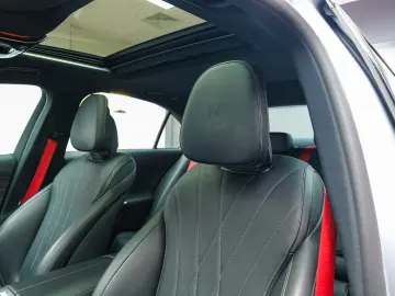 MERCEDES BENZ C43 AMG