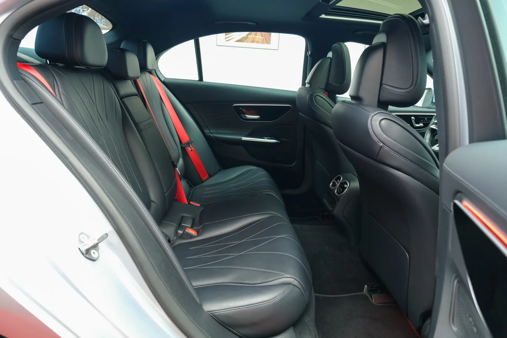 MERCEDES BENZ C43 AMG