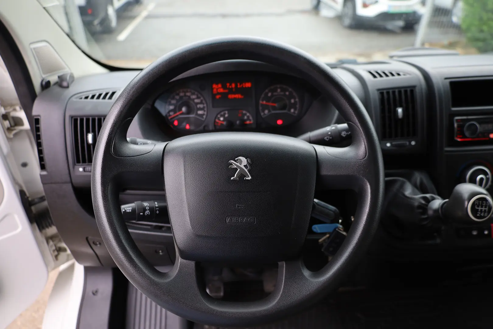 Peugeot Boxer L1H1 2.0D 110CP
