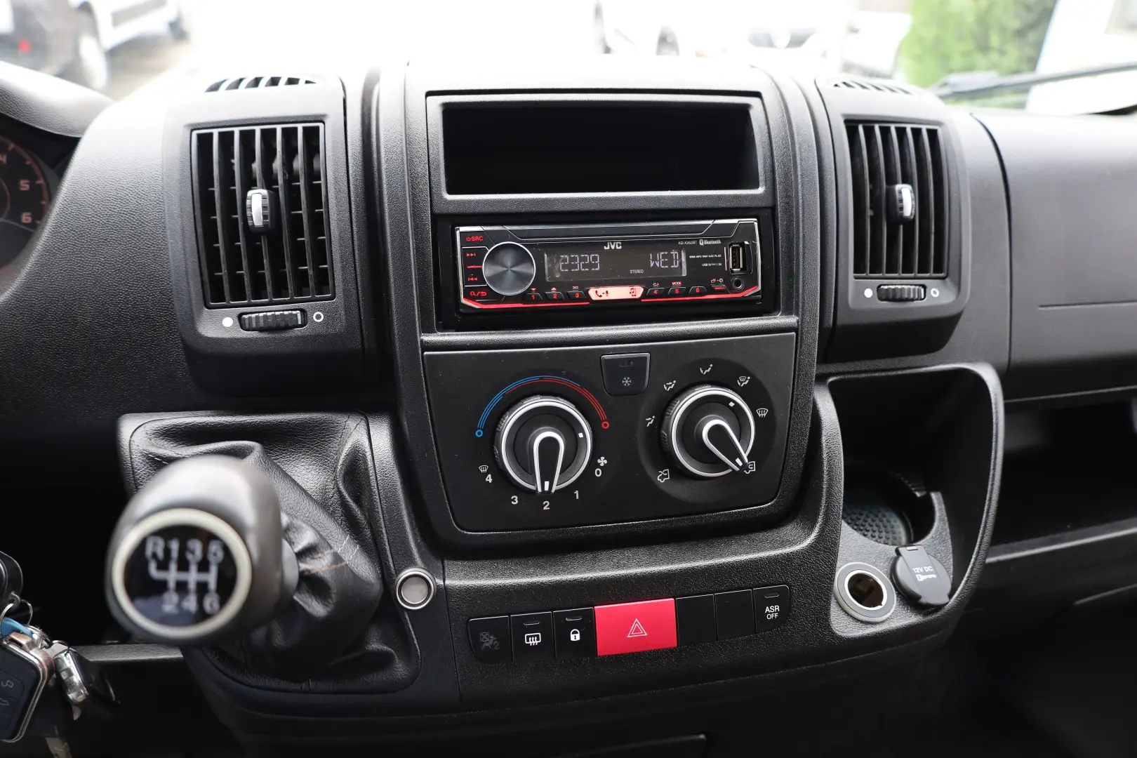 Peugeot Boxer L1H1 2.0D 110CP