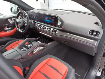 Mercedes-Benz GLE 63 AMG Mercedes-AMG S 4MATIC+