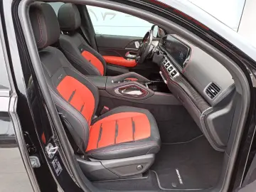 Mercedes-Benz GLE 63 AMG Mercedes-AMG S 4MATIC+
