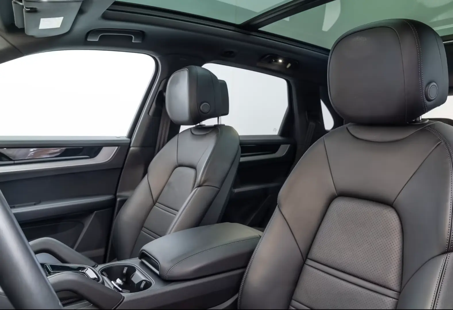 Porsche Cayenne E-Hybrid InnoDrive Chrono BOSE