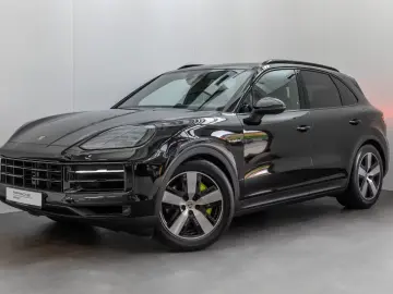 Porsche Cayenne E-Hybrid InnoDrive Chrono BOSE