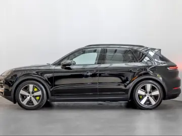 Porsche Cayenne E-Hybrid InnoDrive Chrono BOSE