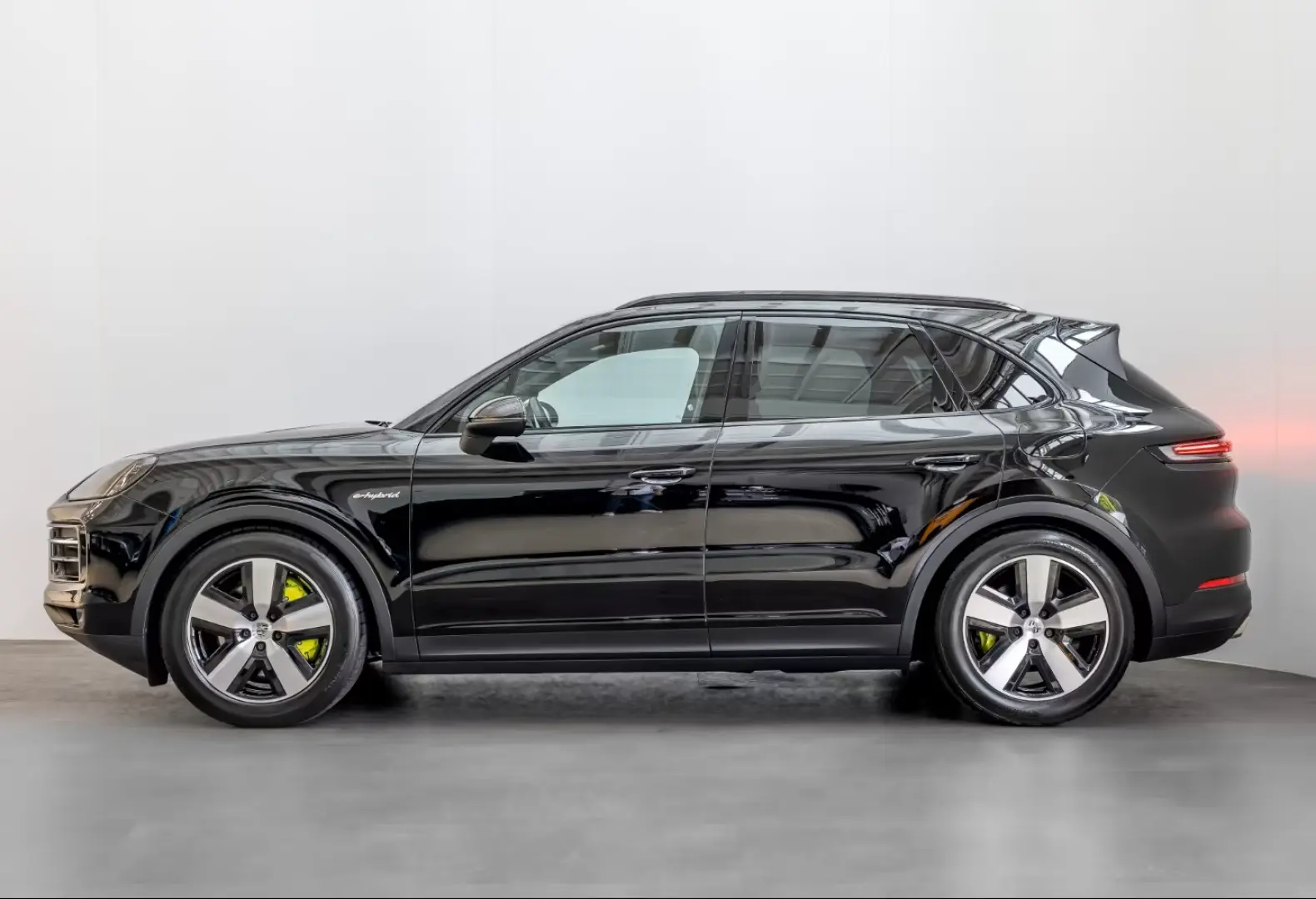 Porsche Cayenne E-Hybrid InnoDrive Chrono BOSE