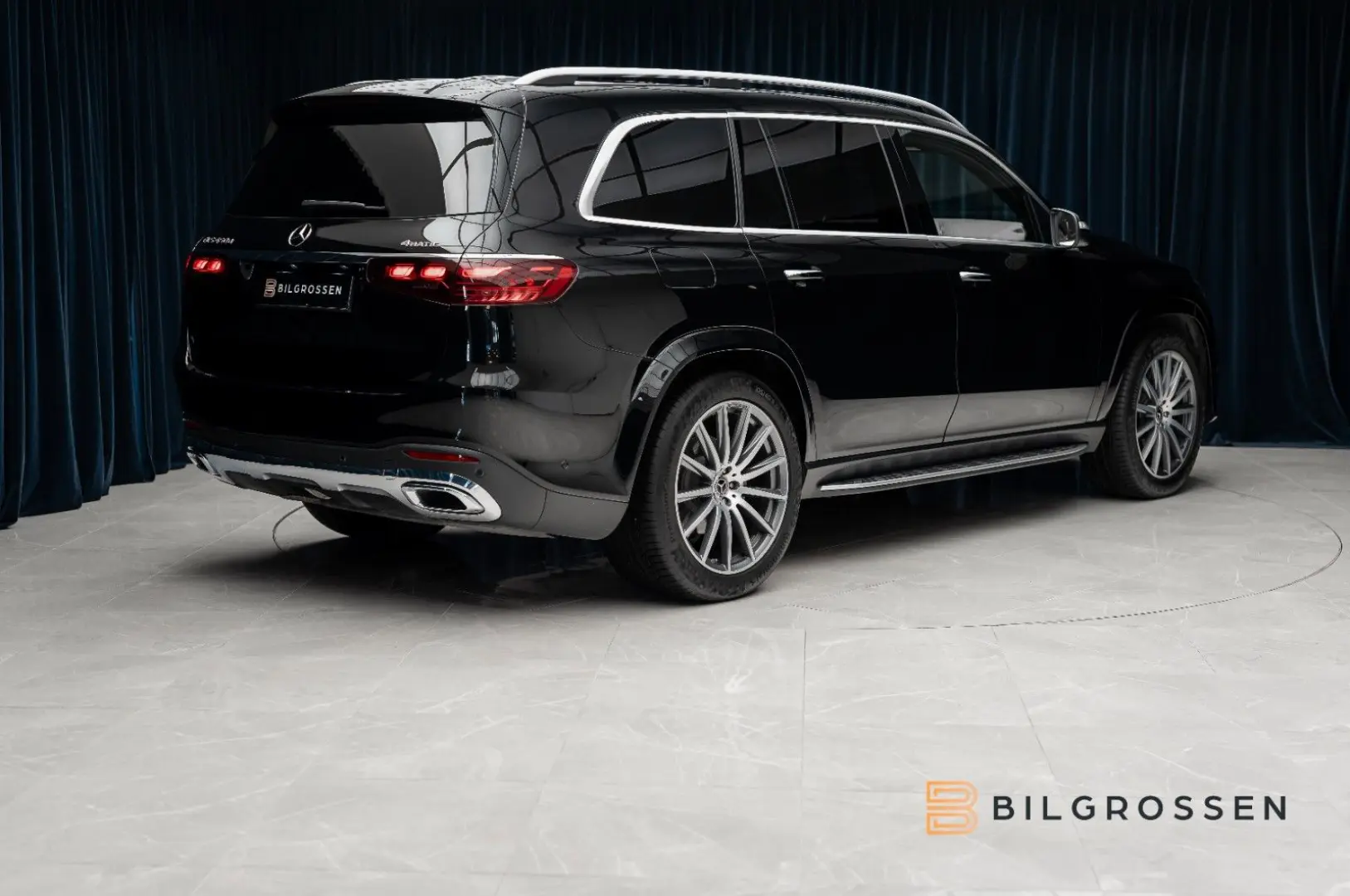 Mercedes-Benz GLS 450 d 4MATIC AMG Massage Softclsose HUD