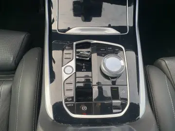 X7 xDrive40d M Sport Pro|AHK|SkyLounge|Komforts.