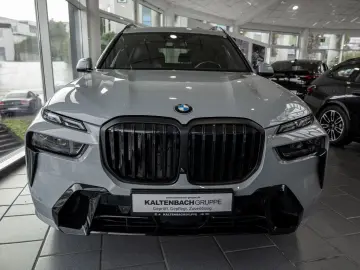 X7 xDrive 40d M-Sport Pro FACEL. PANO AHK HUD