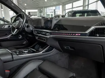 X7 xDrive 40d M-Sport Pro FACEL. PANO AHK HUD
