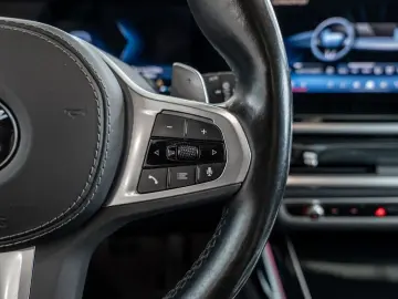 X7 xDrive 40d M-Sport Pro FACEL. PANO AHK HUD