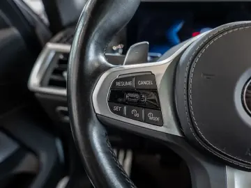 X7 xDrive 40d M-Sport Pro FACEL. PANO AHK HUD