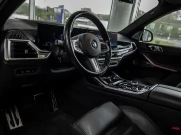 X7 xDrive 40d M-Sport Pro FACEL. PANO AHK HUD
