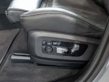 X7 xDrive 40d M-Sport Pro FACEL. PANO AHK HUD