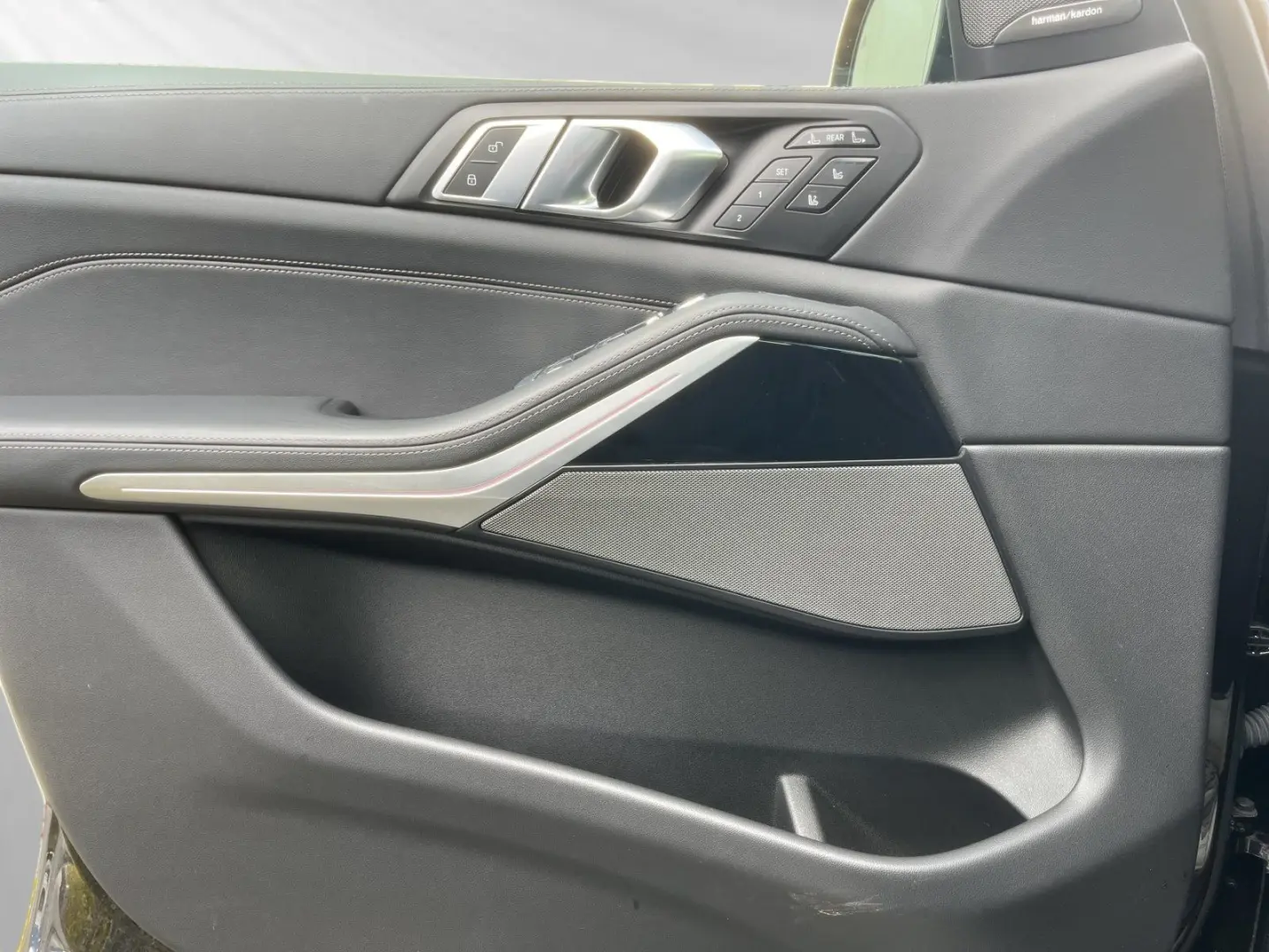 X7 xDrive40d M Sport Pro|AHK|PanoSkyLounge|Harma